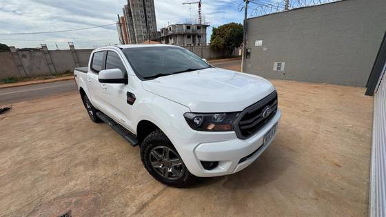 FORD RANGER 2.2 XLS 4X4 CD 16V DIESEL 4P AUTOMÁTICO FORD RANGER 2.2 XLS 4X4 CD 16V DIESEL 4P AUTOMÁTICO